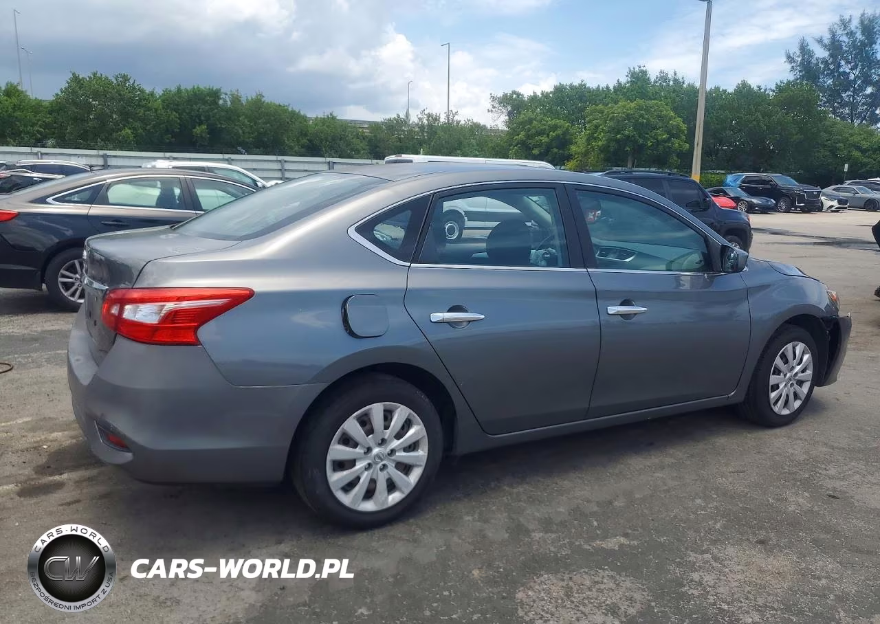 2016 Nissan Sentra S VIN:3N1AB7AP3GY267574 - 3
