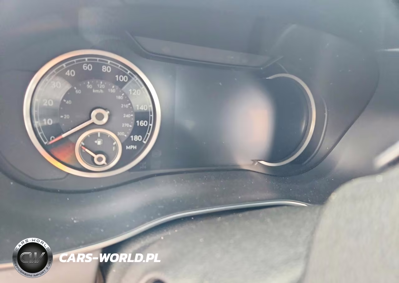 2023 Genesis G70 3.3T Standard VIN:KMTG54TE5PU122212 - 9