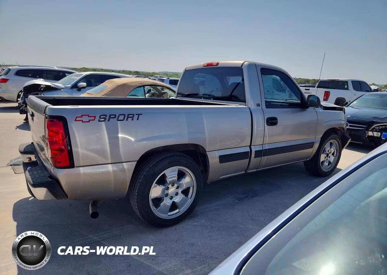 1999 Chevrolet Silverado C1500 VIN:1GCEC14W3XZ134122 - 3
