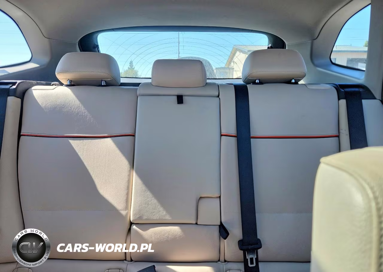 2015 BMW X1 xDrive28I VIN:WBAVL1C56FVY31828 - 10