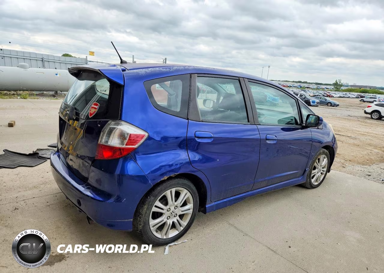 2009 Honda Fit Sport VIN:JHMGE88409S053867 - 3