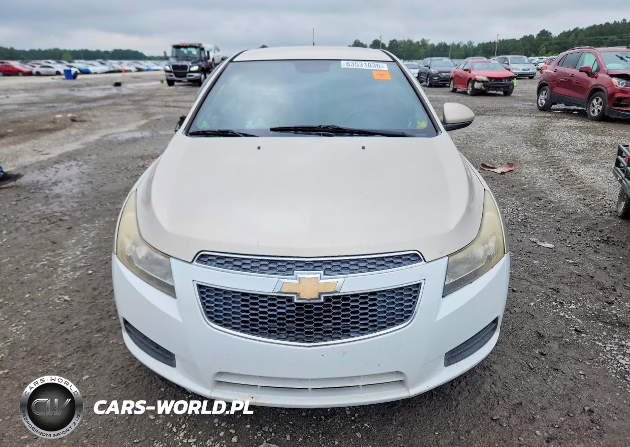 2013 Chevrolet Cruze VIN:1G1PE5SB2D7186951 - 5
