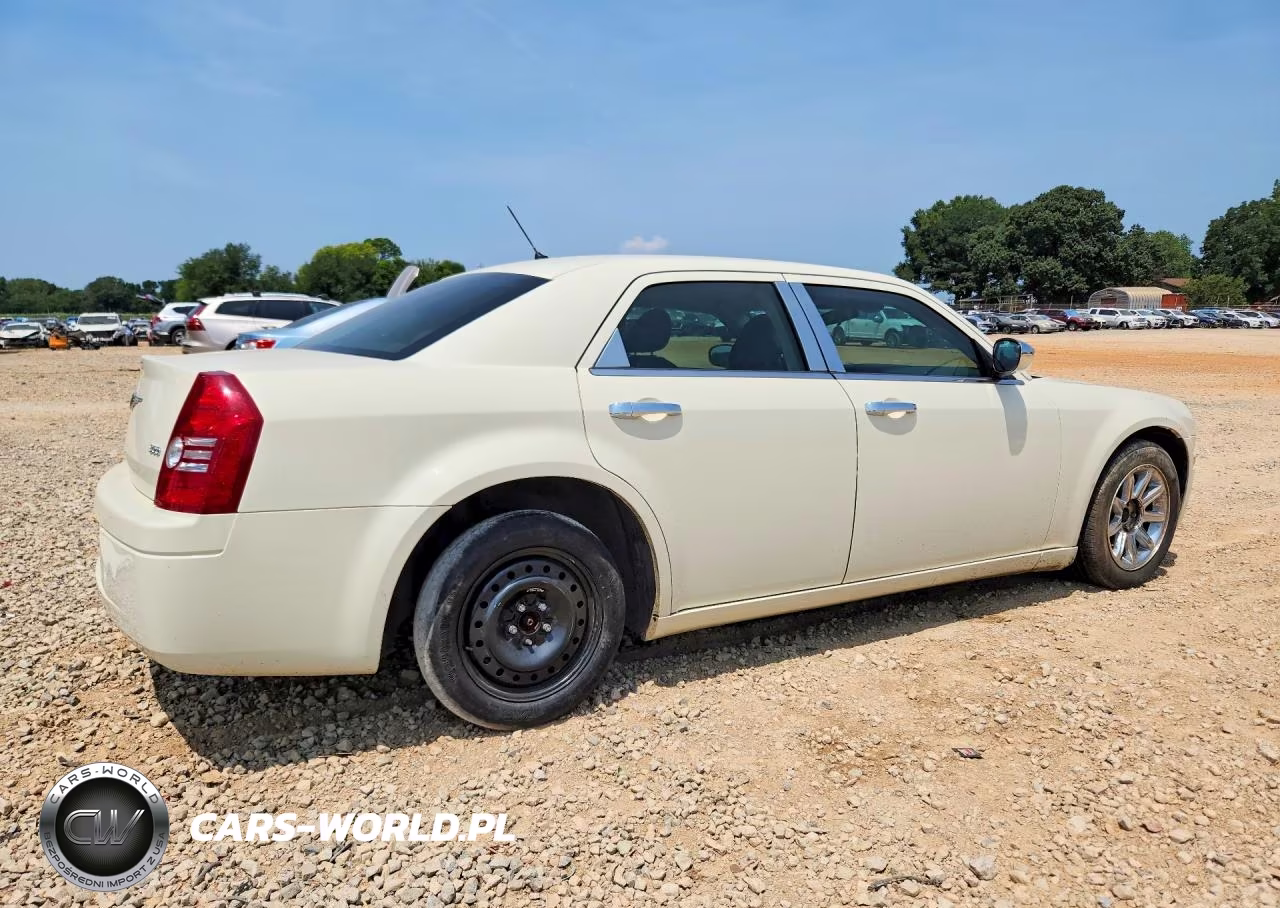 2008 Chrysler 300 Lx VIN:2C3LA43R68H293023 - 3