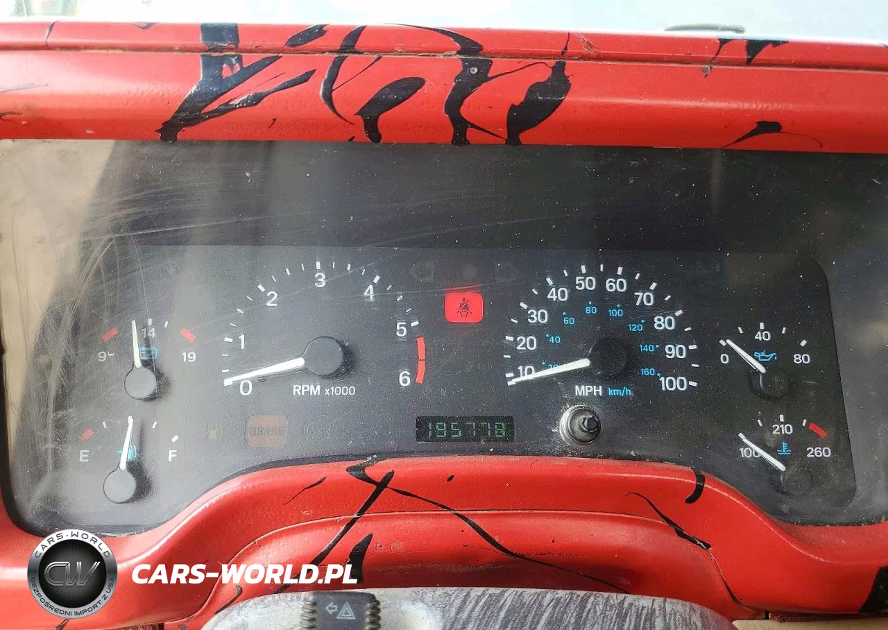 2000 Jeep Wrangler - Tj Sport VIN:1J4FA49SXYP778001 - 9