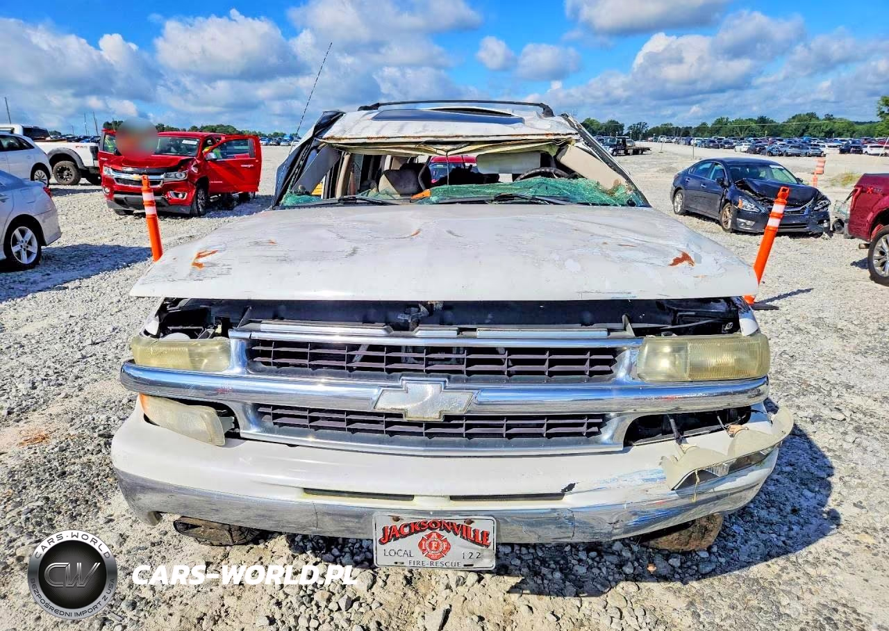2003 Chevrolet Tahoe C1500 VIN:1GNEC13Z63R144401 - 5