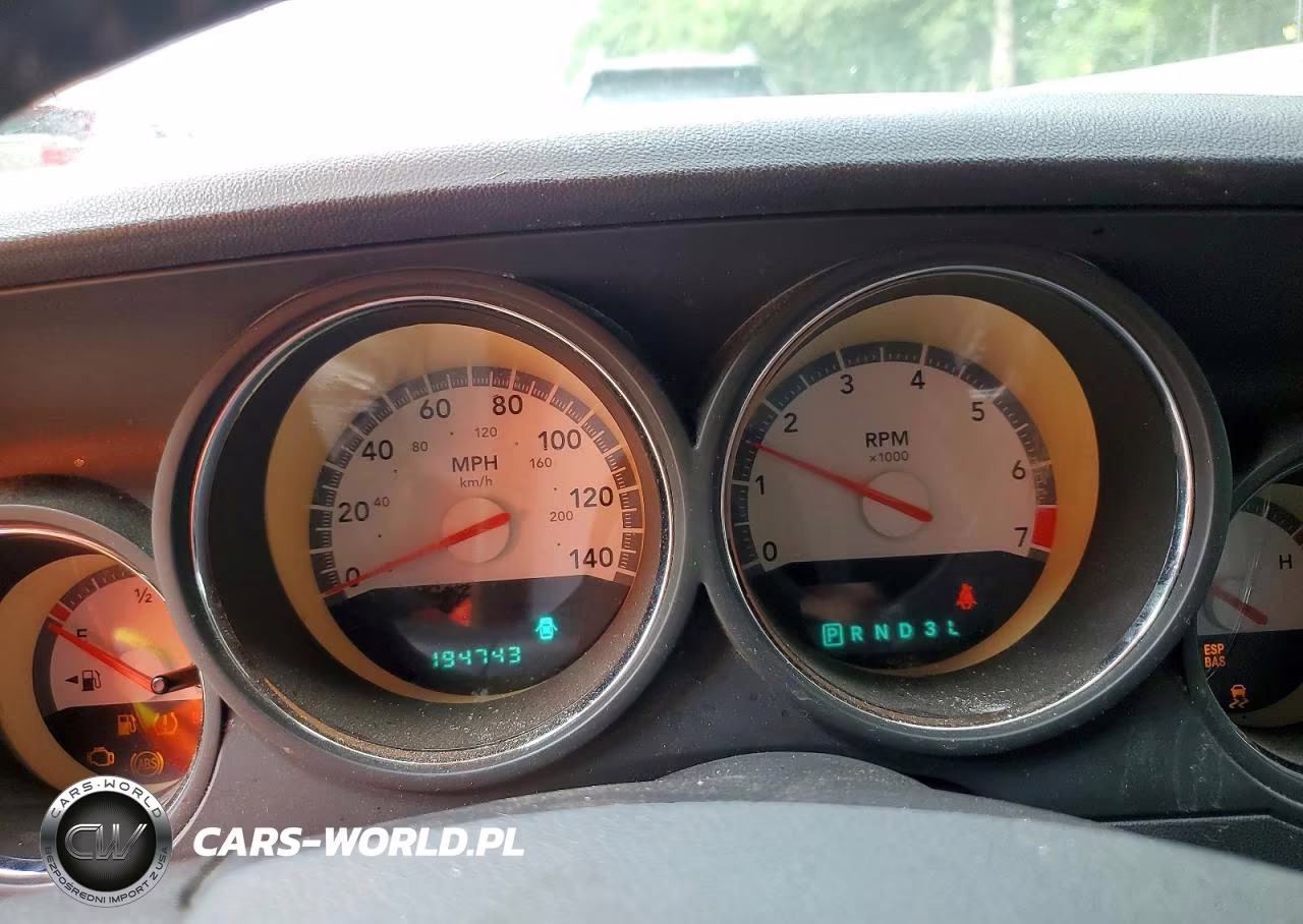 2009 Dodge Challenger Se VIN:2B3LJ44V39H604546 - 9