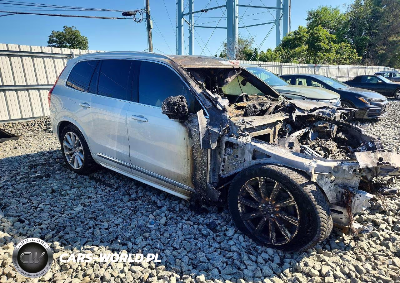 2017 Volvo Xc90 T6 VIN:YV4A22PL2H1175217 - 4