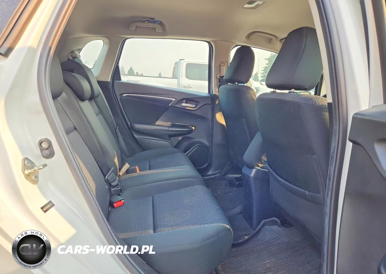 2019 Honda Fit Lx VIN:3HGGK5H4XKM745806 - 10