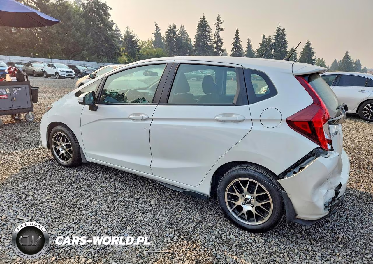 2019 Honda Fit Lx VIN:3HGGK5H4XKM745806 - 2