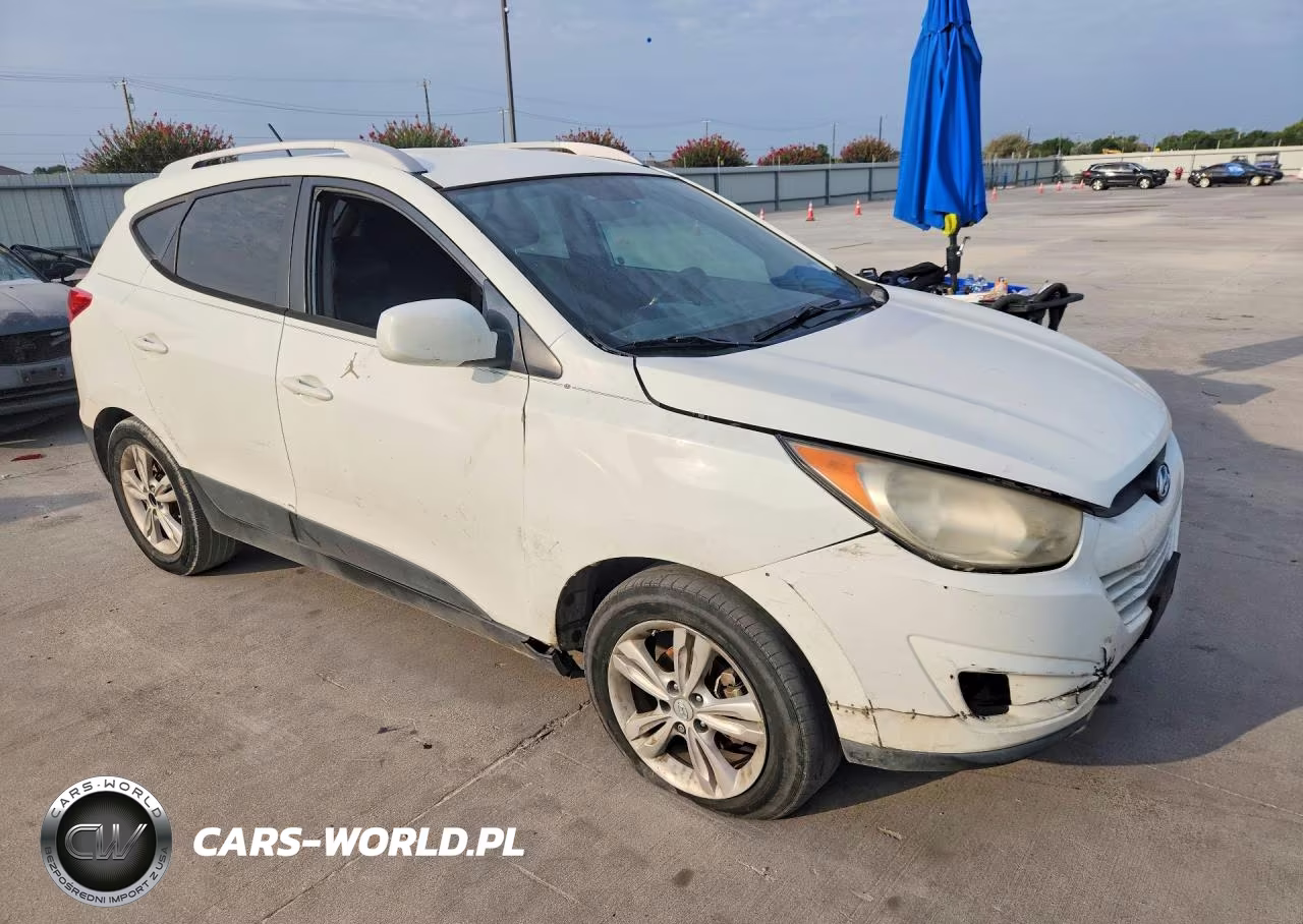 2011 Hyundai Tucson Gls VIN:KM8JU3AC9BU220599 - 4
