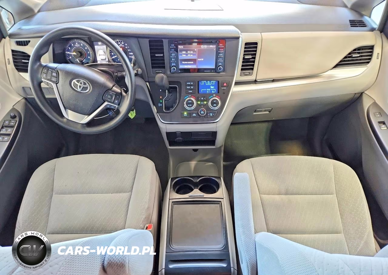 2018 Toyota Sienna Le VIN:5TDJZ3DC0JS194950 - 8