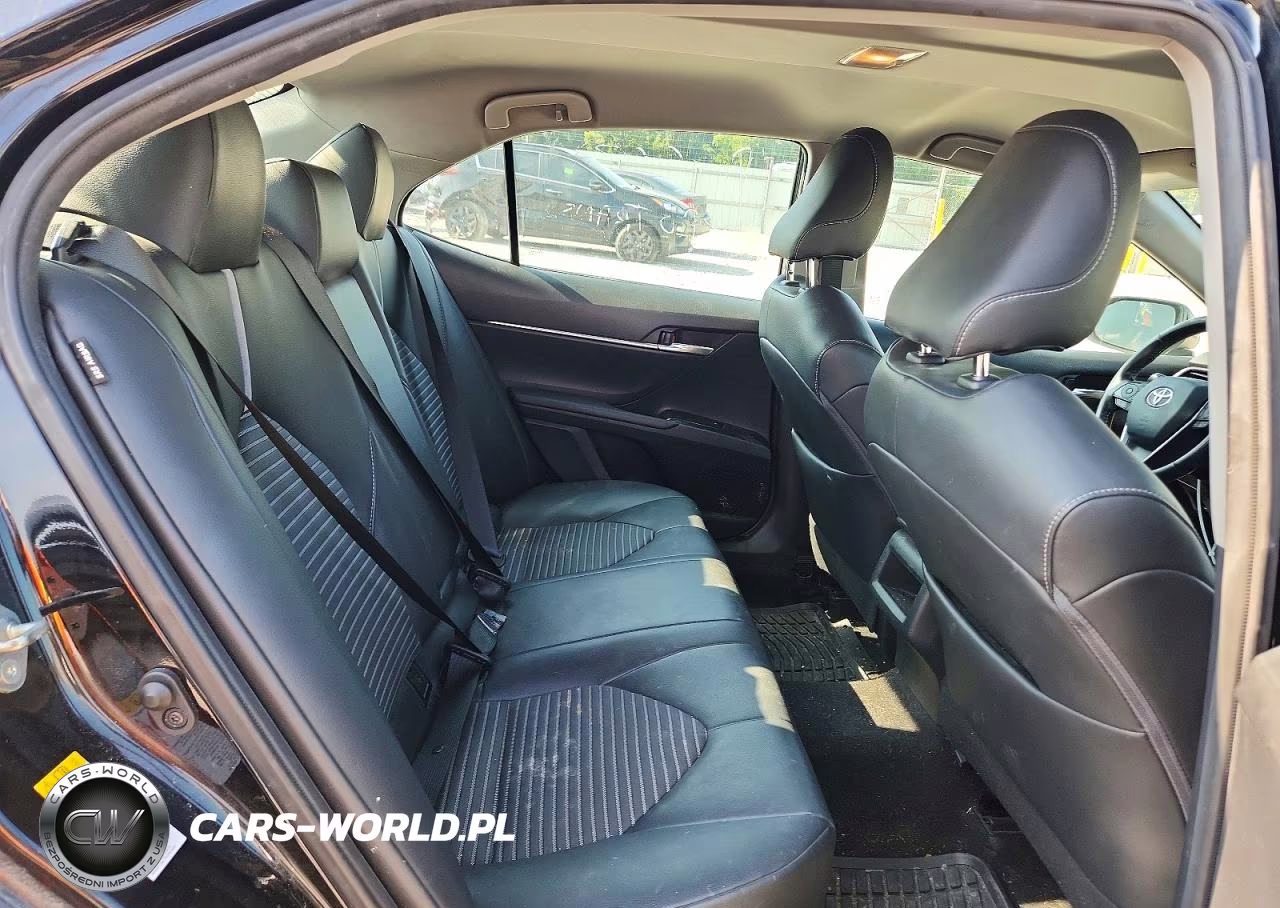 2019 Toyota Camry Se VIN:4T1B11HK5KU760711 - 10