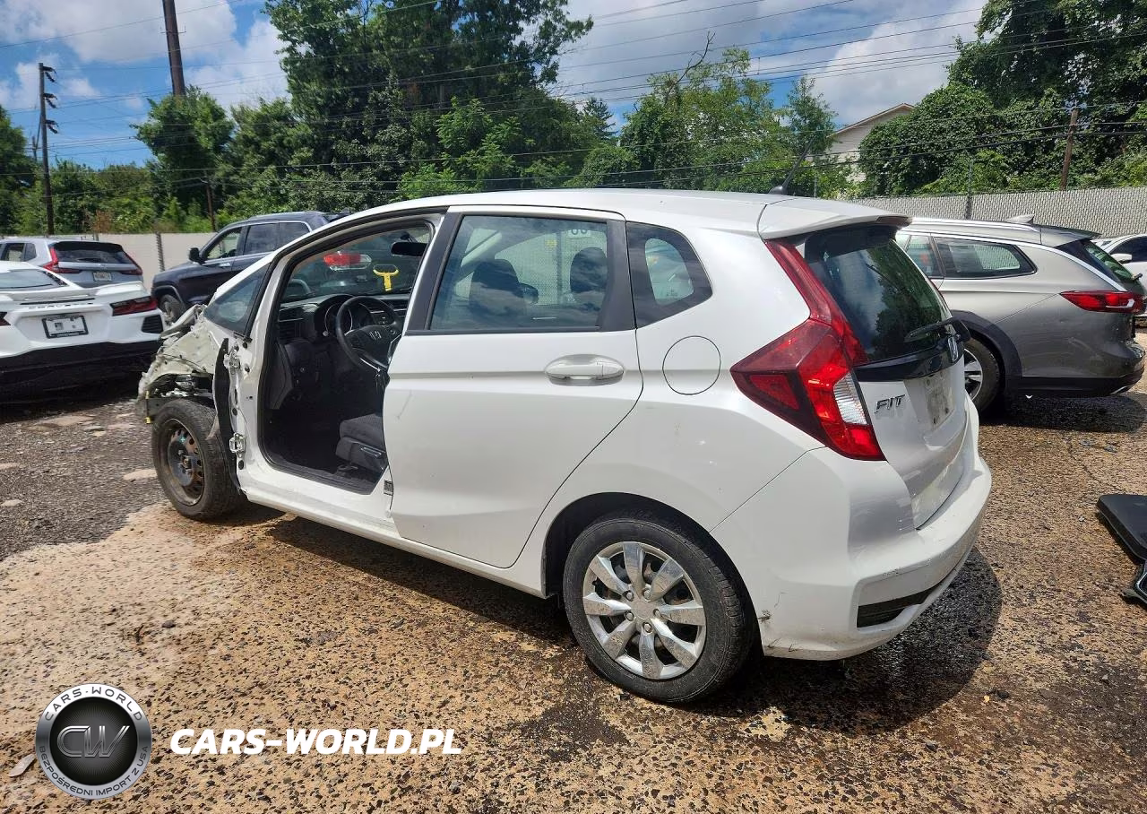 2019 Honda Fit Lx VIN:3HGGK5H43KM715787 - 2