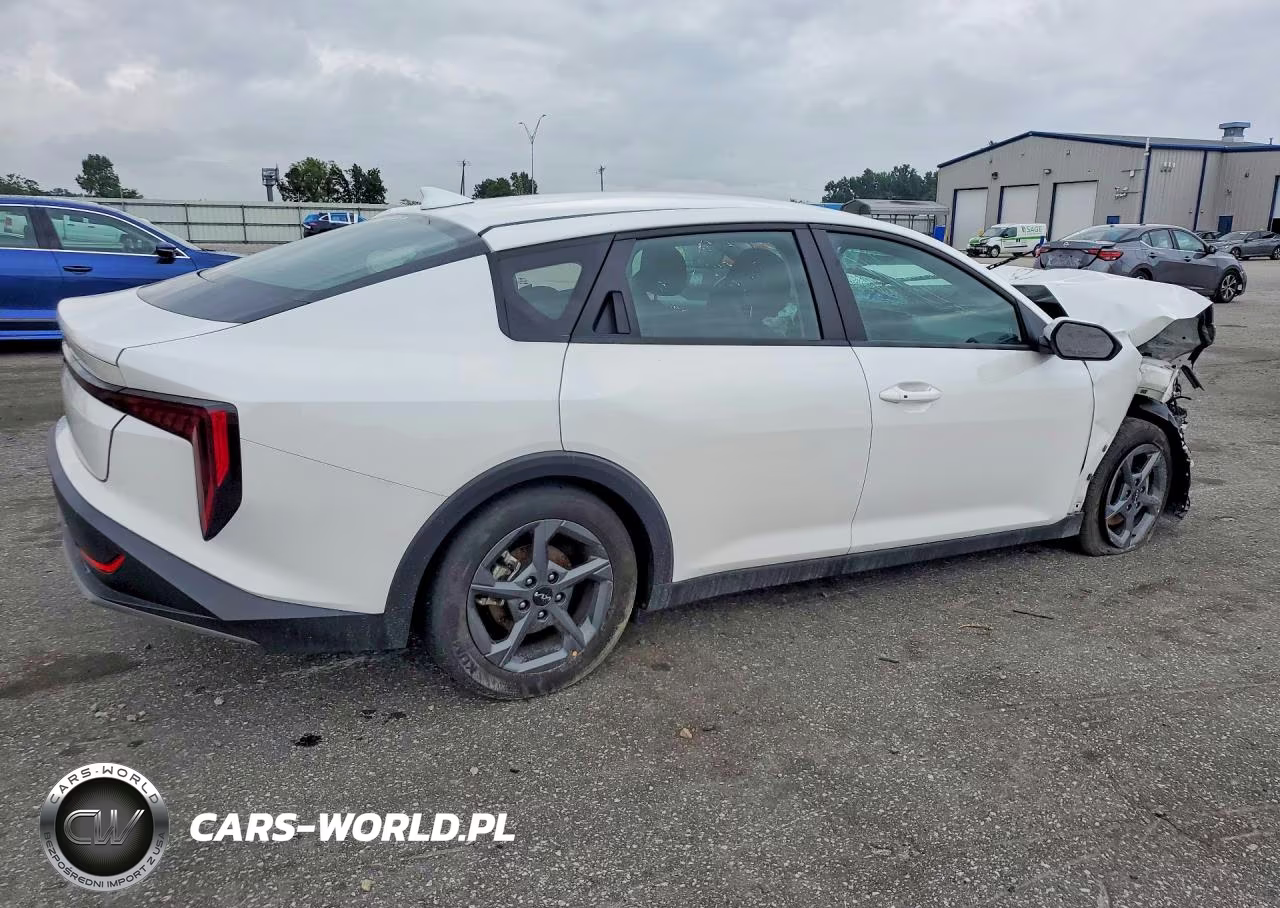 2025 Kia K4 Lxs VIN:3KPFT4DEXSE009779 - 3