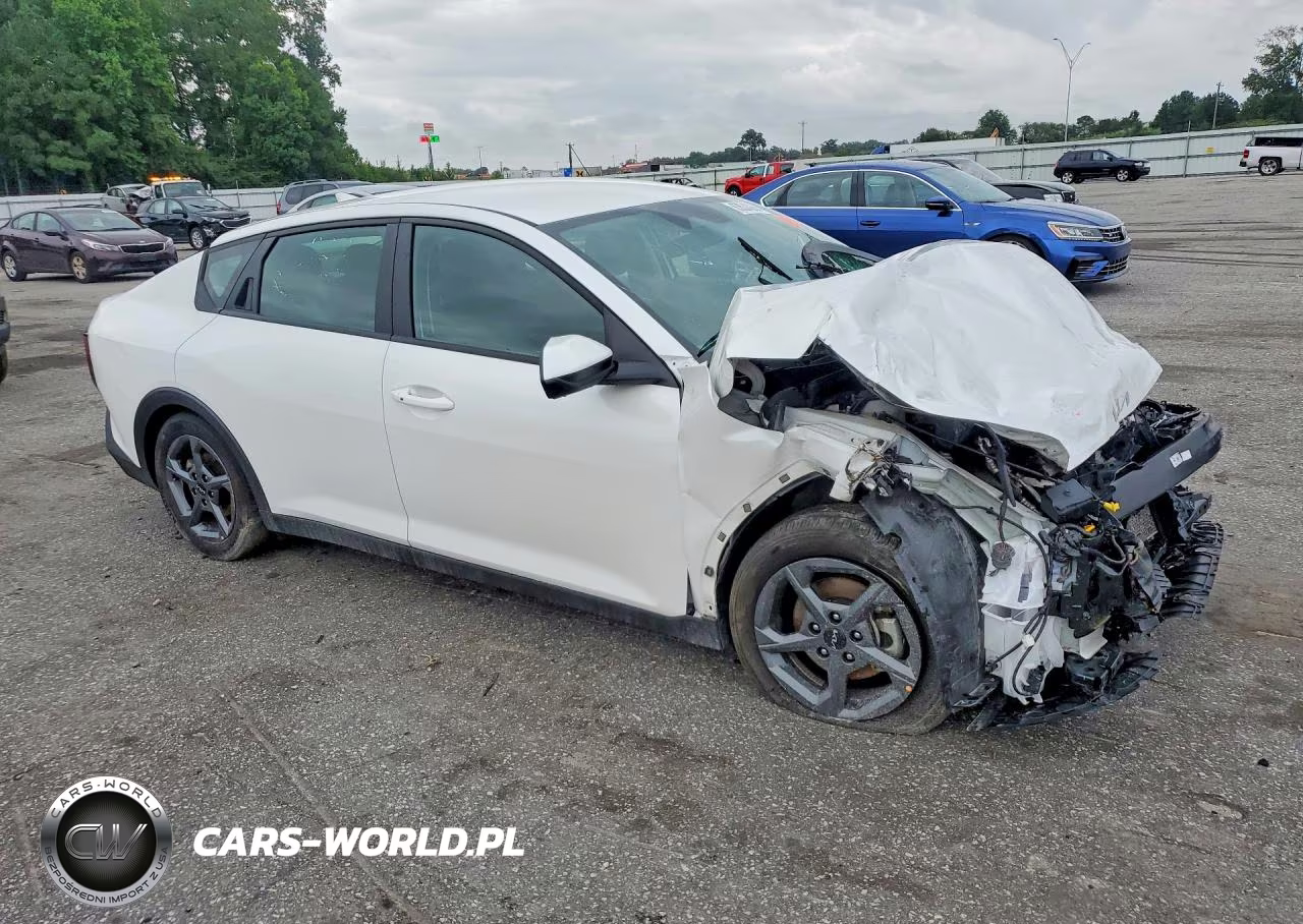 2025 Kia K4 Lxs VIN:3KPFT4DEXSE009779 - 4