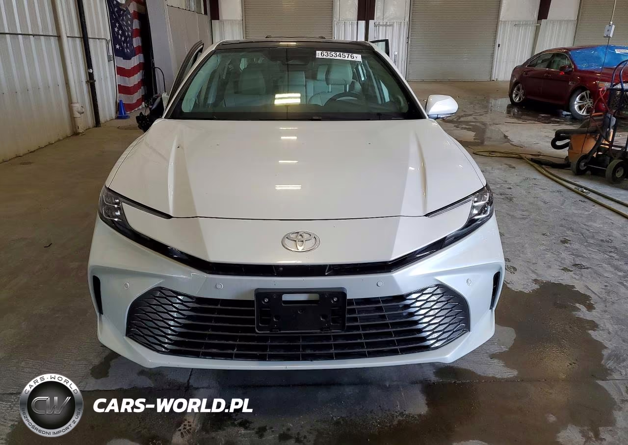 2026 Toyota Camry Xle VIN:4T1DBADKXTU560078 - 5