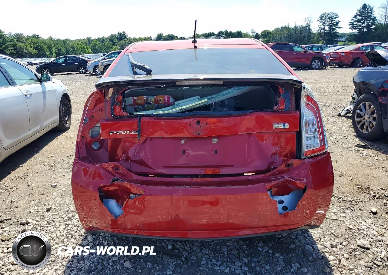 2015 Toyota Prius Two VIN:JTDKN3DU8F1878142 - 6