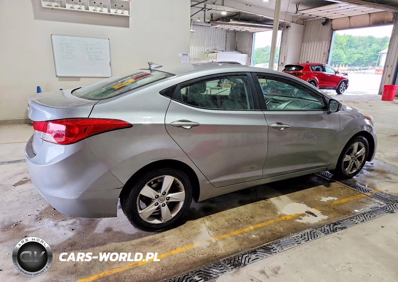 2012 Hyundai Elantra Gls VIN:KMHDH4AE7CU311140 - 3
