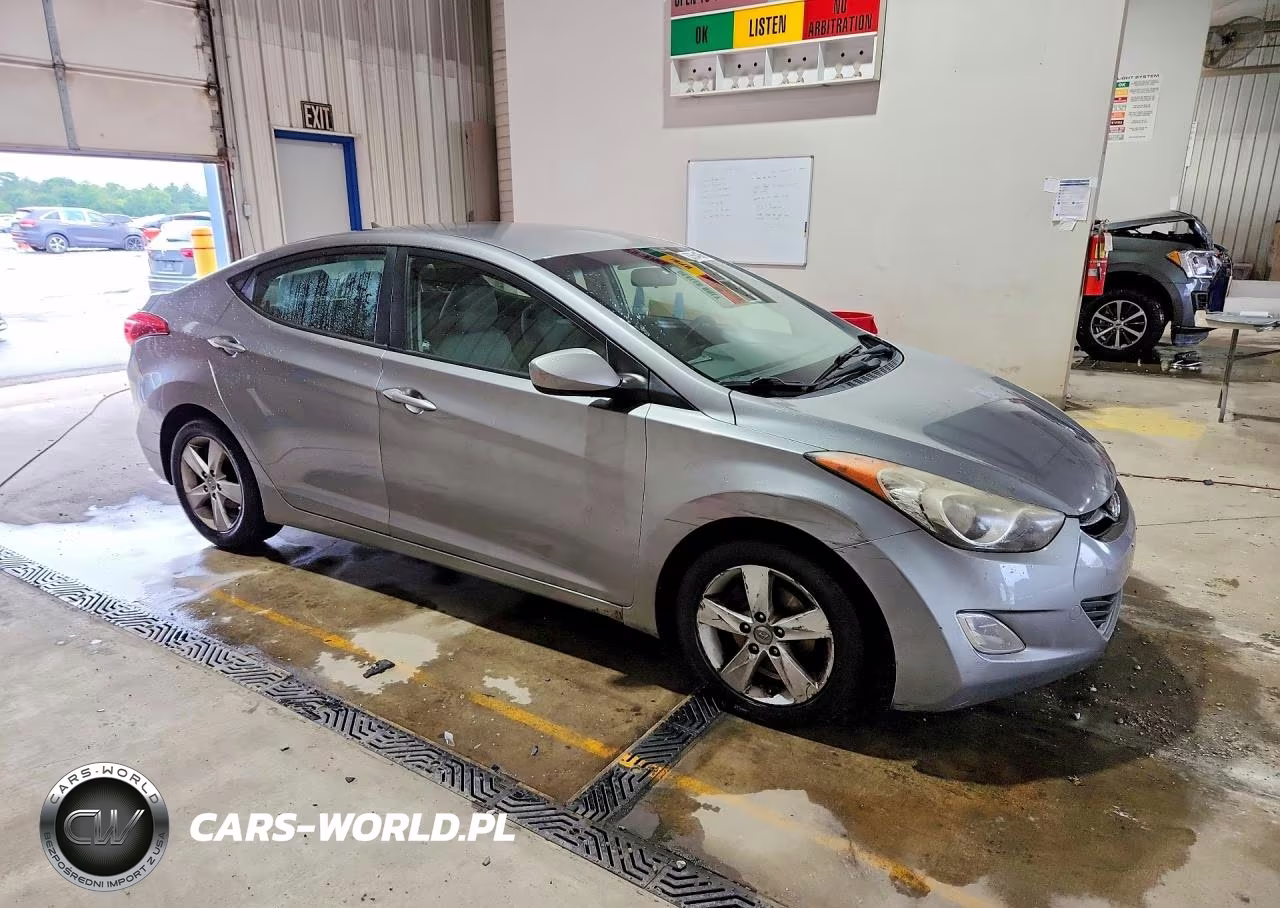 2012 Hyundai Elantra Gls VIN:KMHDH4AE7CU311140 - 4