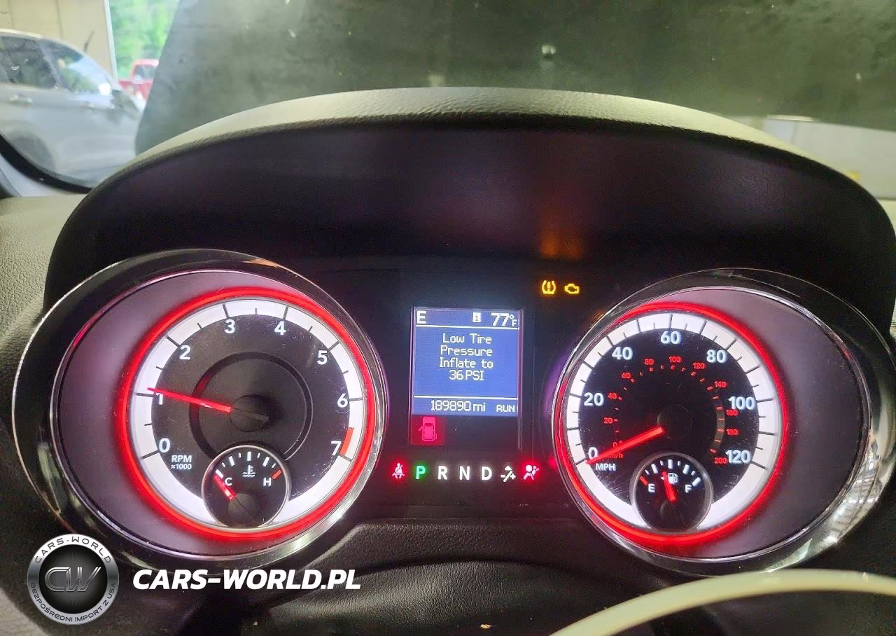 2014 Dodge Grand Caravan R-T VIN:2C4RDGEG0ER104981 - 9