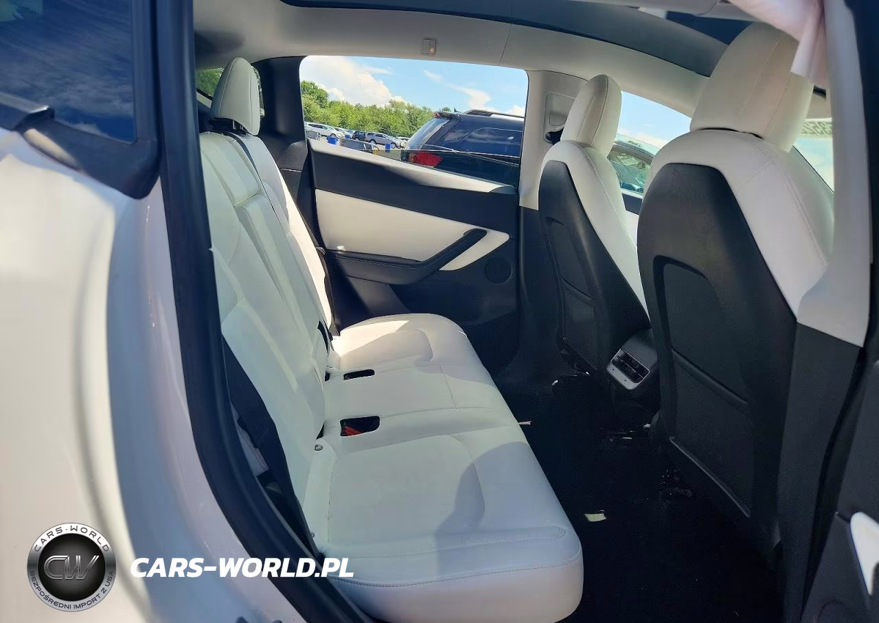 2021 Tesla Model Y VIN:5YJYGDEEXMF151655 - 10