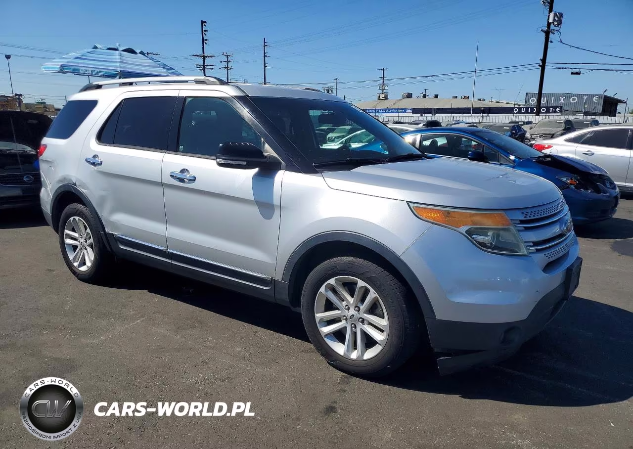 2015 Ford Explorer Xlt VIN:1FM5K7D89FGC39986 - 4