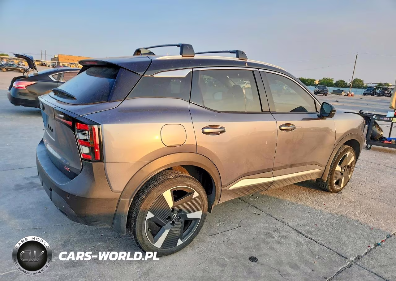 2025 Nissan Kicks Sr VIN:3N8AP6DA9SL321633 - 3