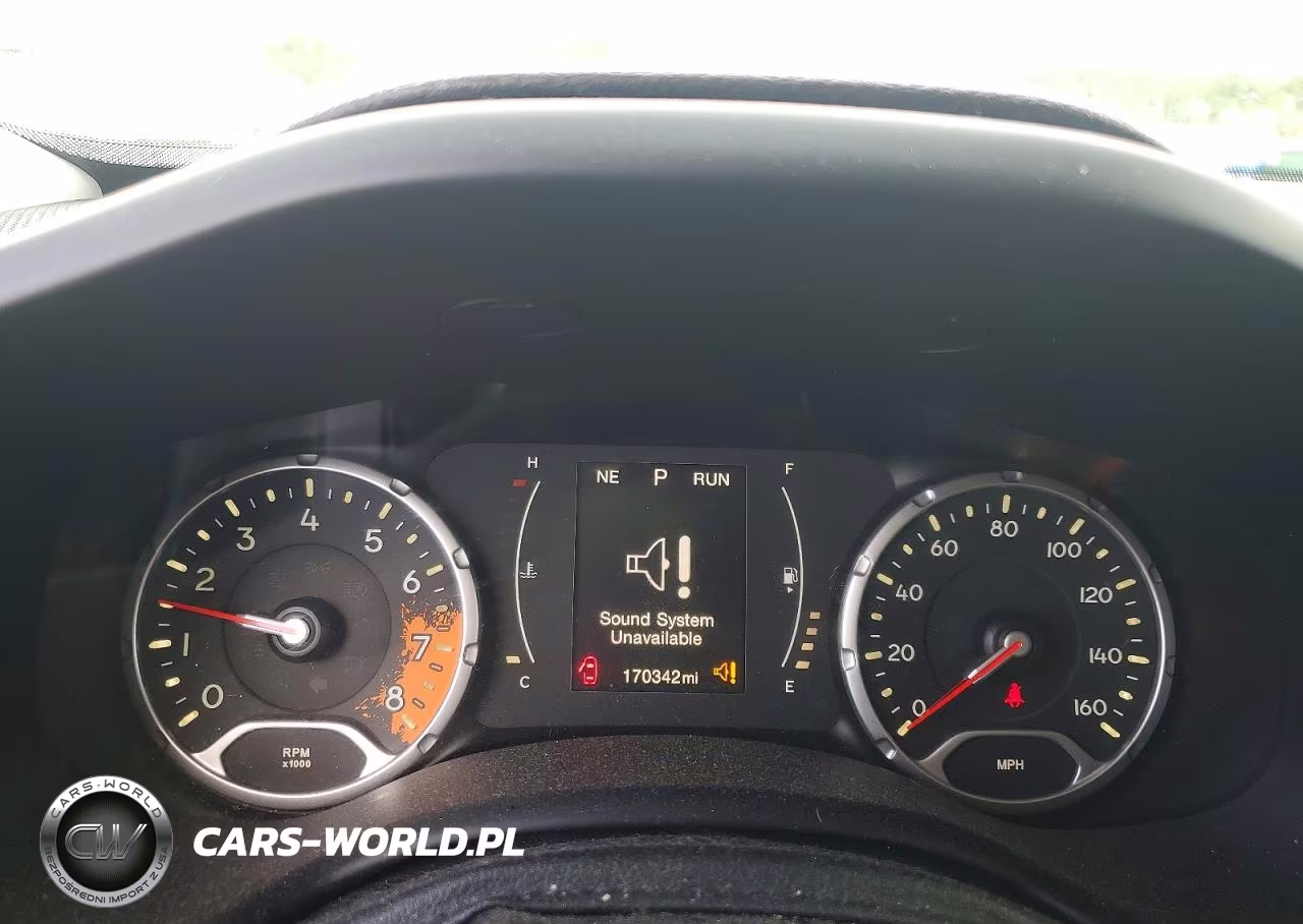2016 Jeep Renegade Latitude VIN:ZACCJBBT8GPD61333 - 9