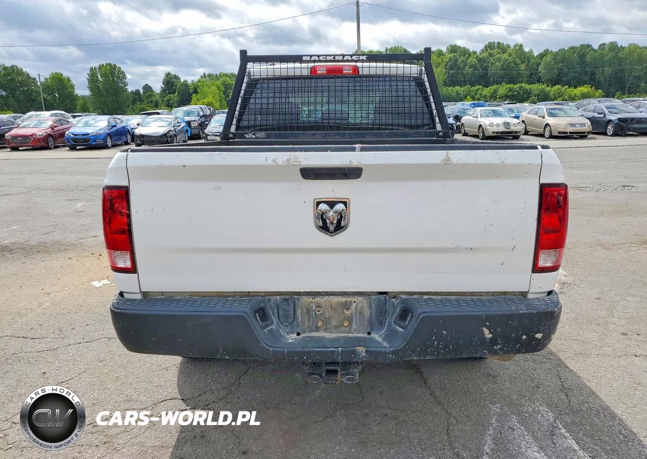 2019 Ram 1500 Classic Tradesman VIN:1C6RR6FG8KS672004 - 6
