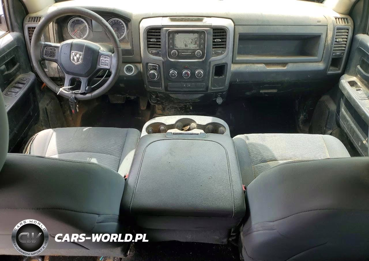 2019 Ram 1500 Classic Tradesman VIN:1C6RR6FG8KS672004 - 8
