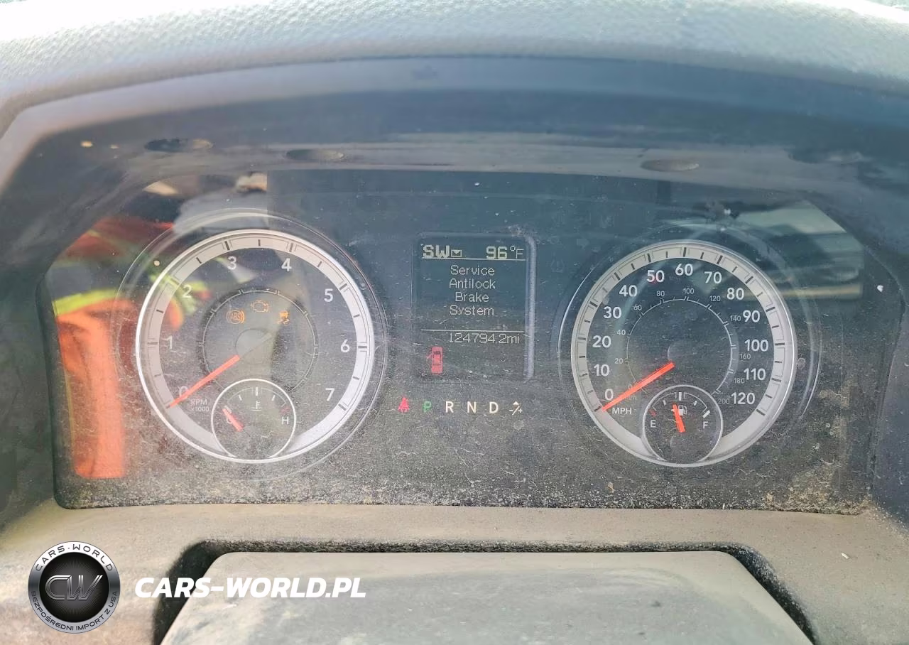 2019 Ram 1500 Classic Tradesman VIN:1C6RR6FG8KS672004 - 9