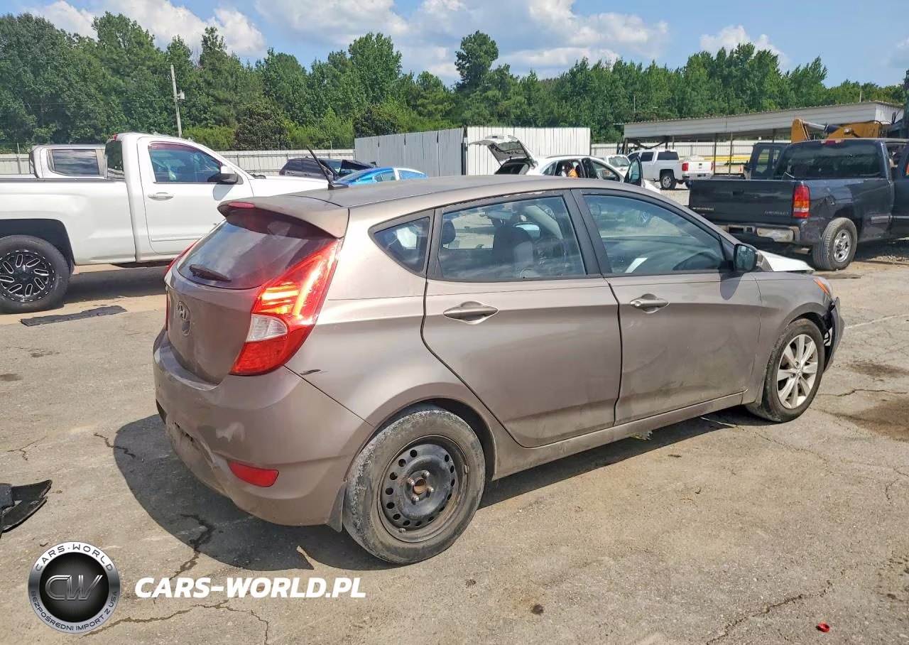 2013 Hyundai Accent Se VIN:KMHCU5AE8DU119479 - 3
