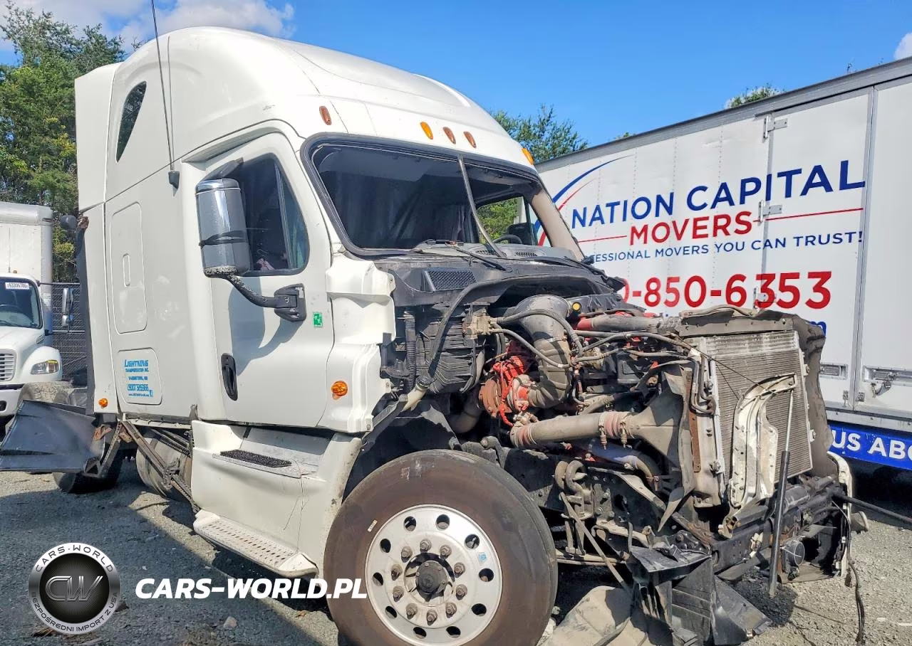 2013 Freightliner Cascadia Semi Truck VIN:3AKJGLBG8DSFJ1861 - 11