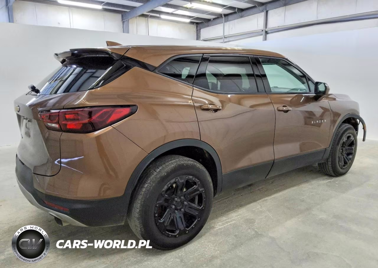 2023 Chevrolet Blazer 2Lt VIN:3GNKBCR47PS104926 - 3