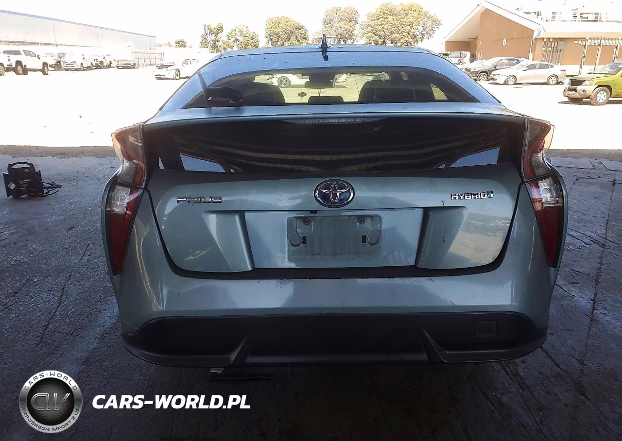 2016 Toyota Prius Three Touring VIN:JTDKARFU0G3000156 - 6