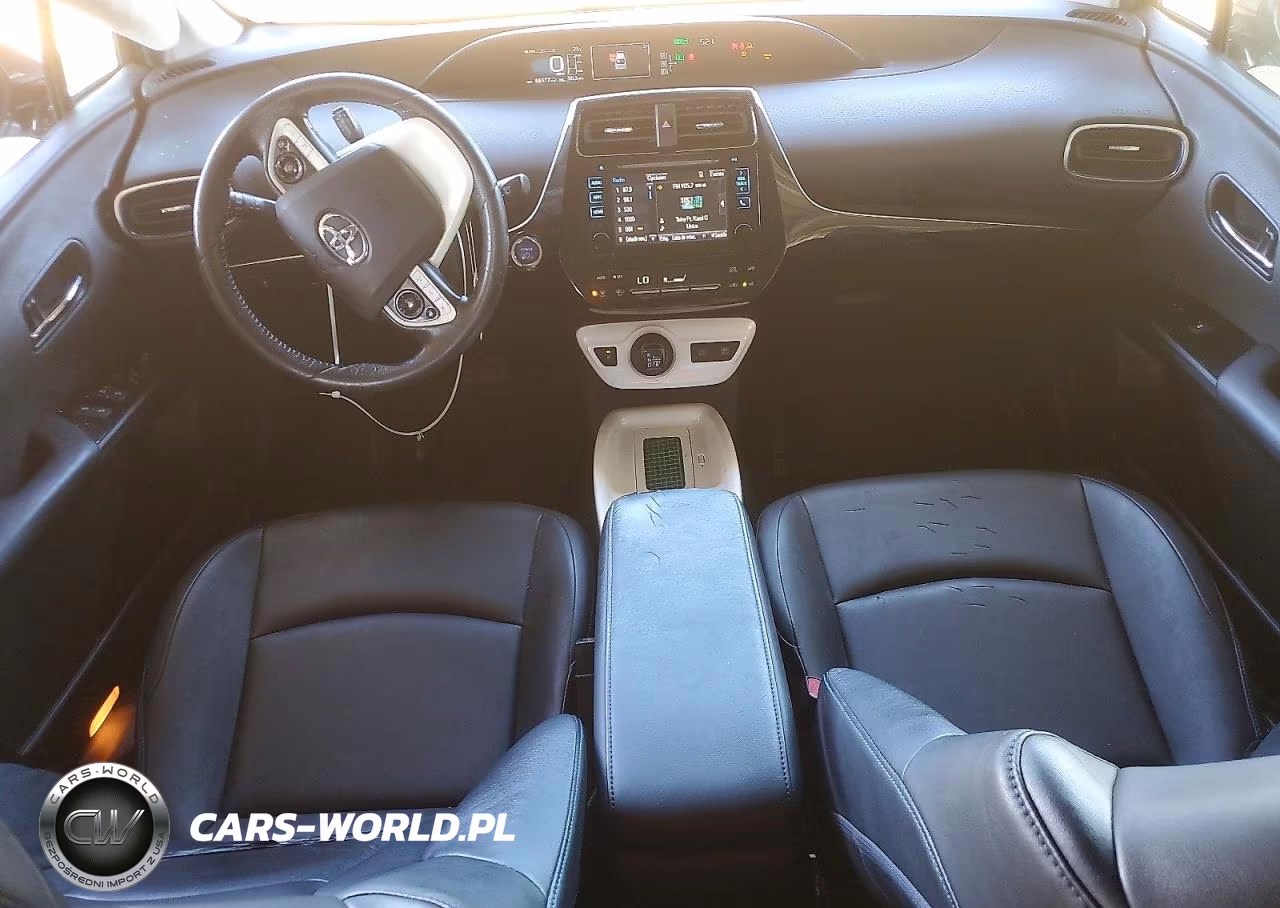 2016 Toyota Prius Three Touring VIN:JTDKARFU0G3000156 - 8