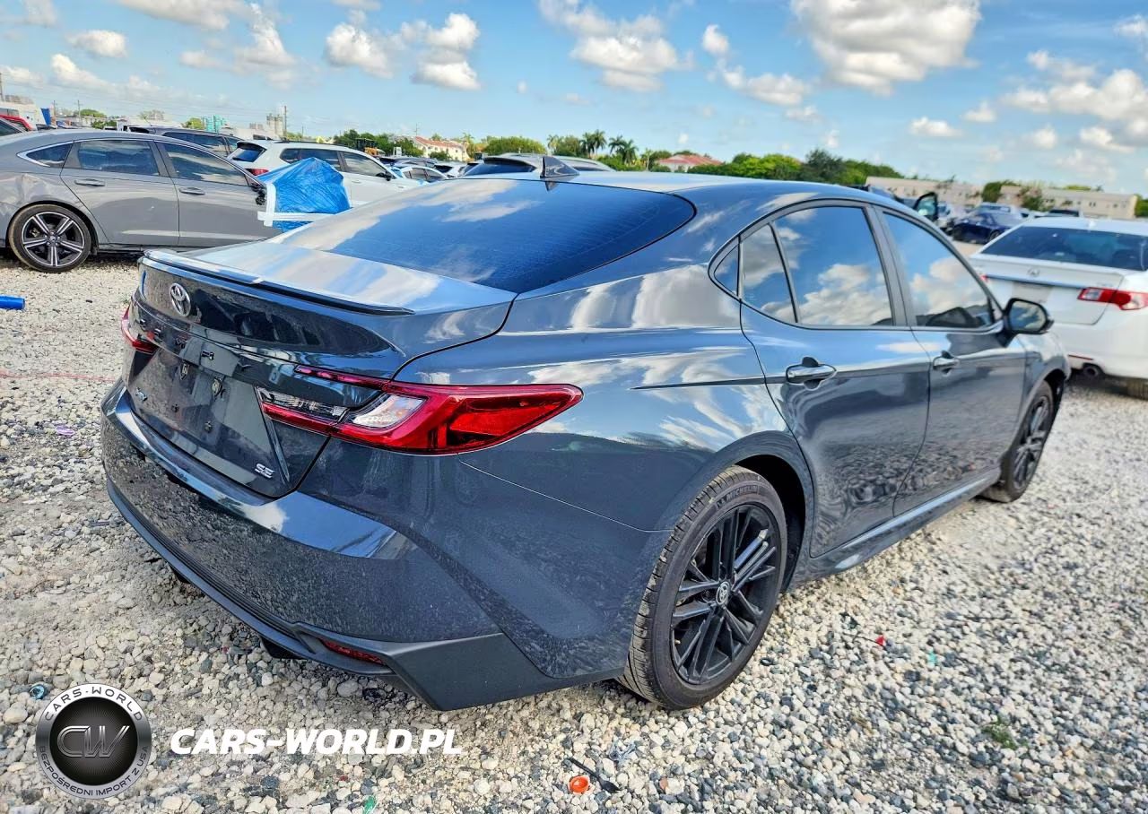 2025 Toyota Camry Se VIN:4T1DAACK2SU155271 - 3