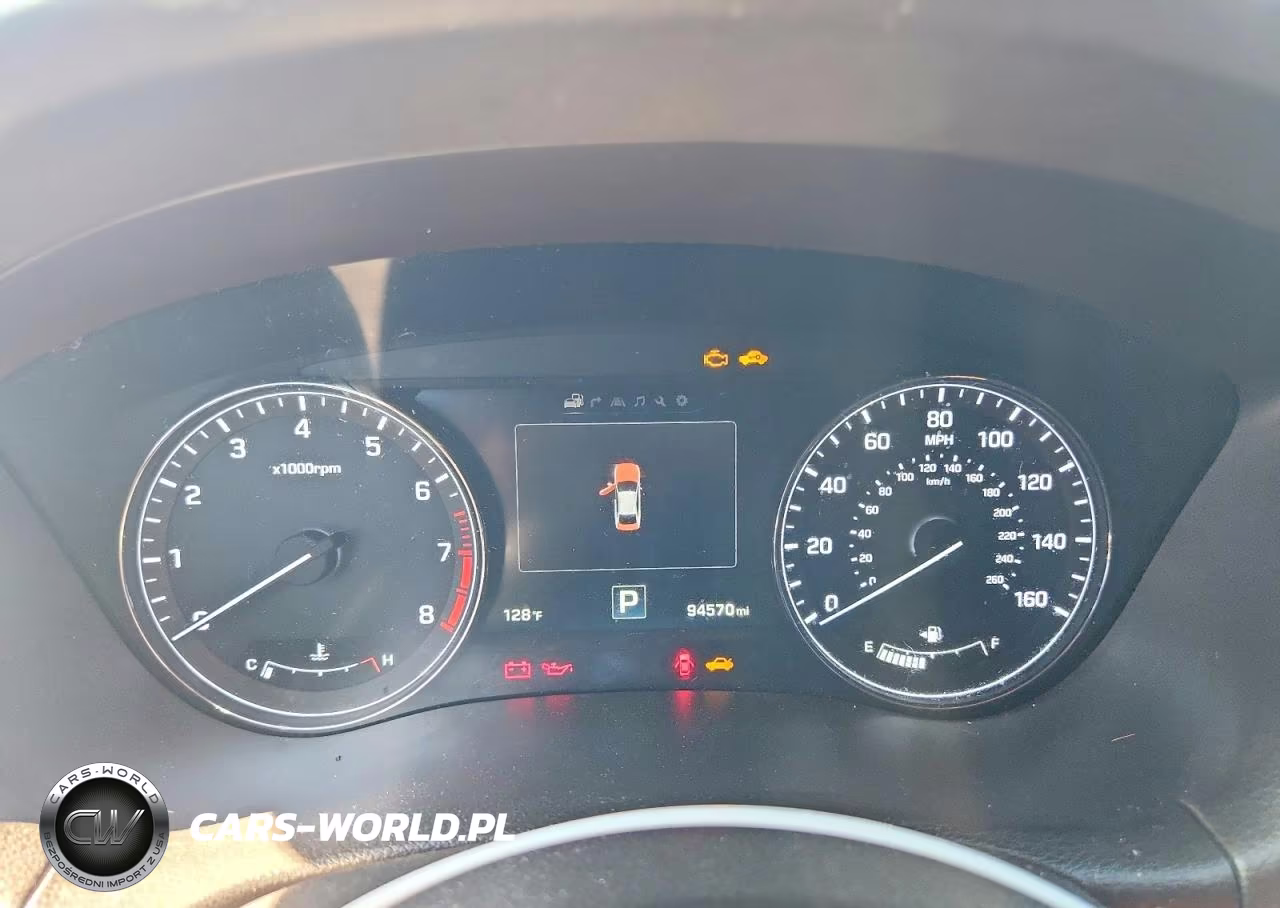 2017 Genesis G80 3.8 VIN:KMHGN4JE7HU167375 - 9