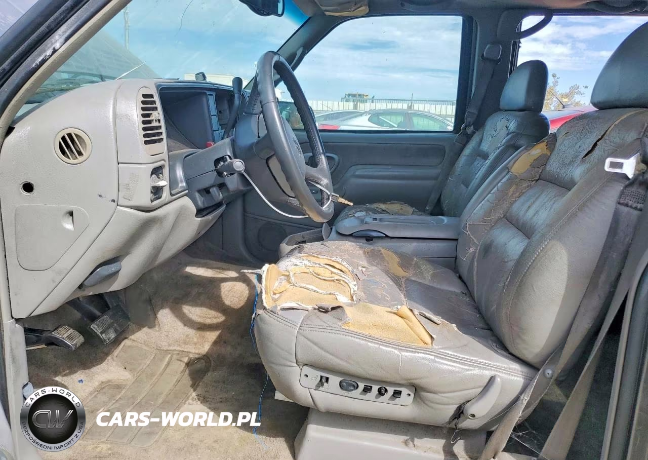 1999 Chevrolet Suburban C1500 VIN:3GNEC16R1XG246139 - 7