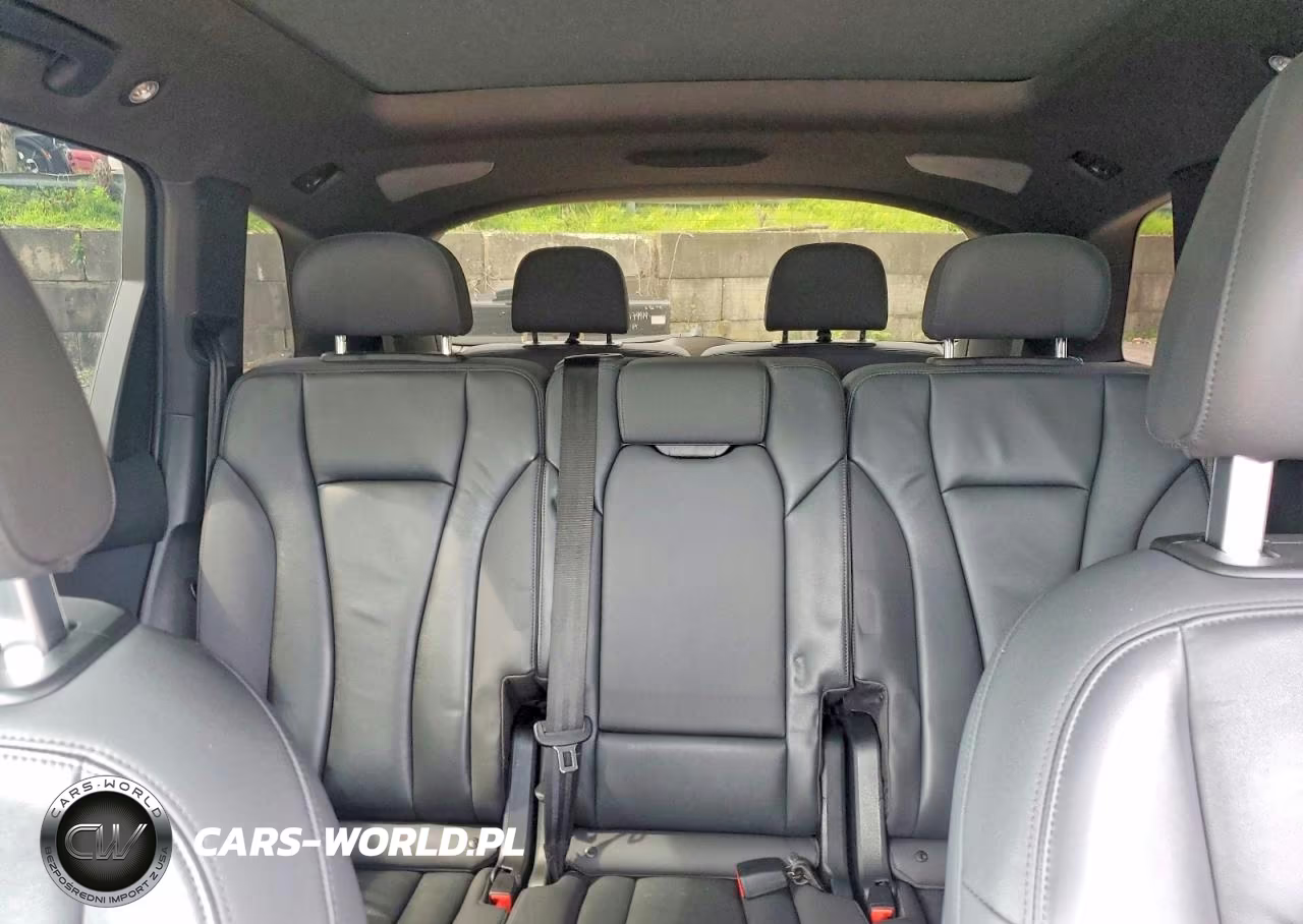 2021 Audi Q7 Premium Plus VIN:WA1LXAF78MD024431 - 10