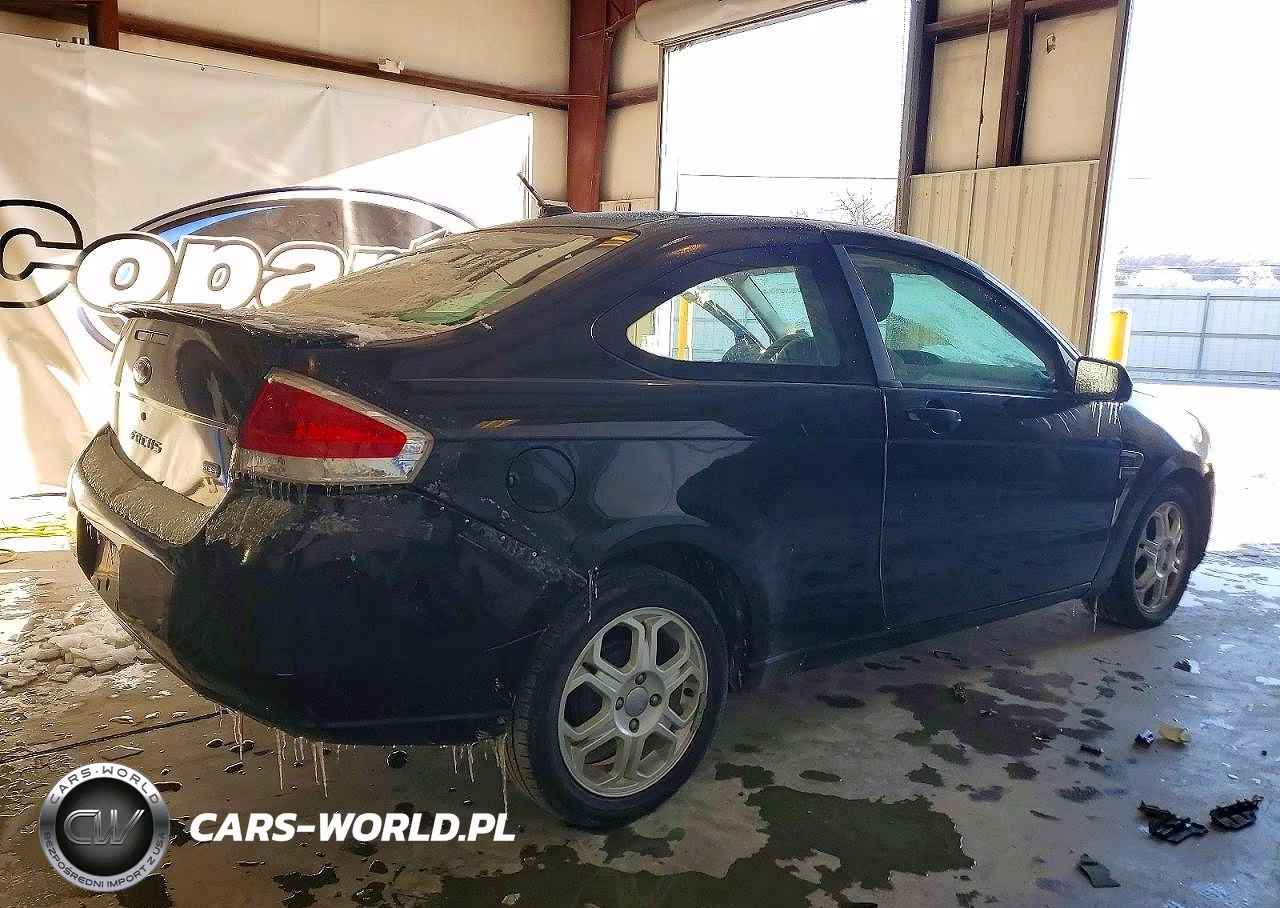 2008 Ford Focus Se VIN:1FAHP33N98W209906 - 3