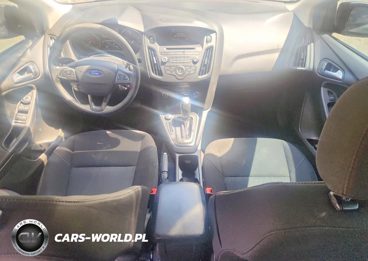 2016 Ford Focus Se VIN:1FADP3F20GL285577 - 8
