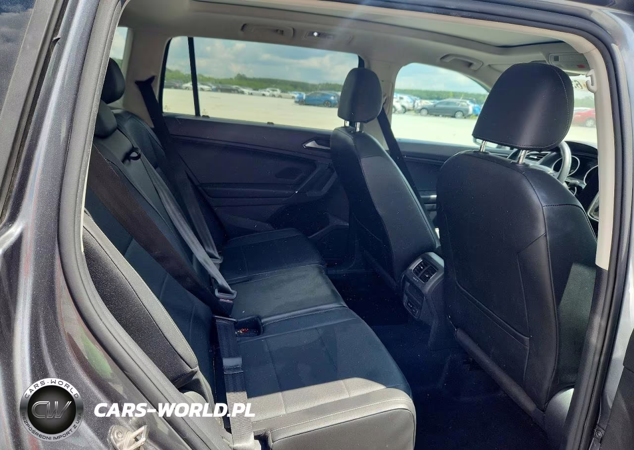 2018 Volkswagen Tiguan Se VIN:3VV2B7AX3JM016796 - 10