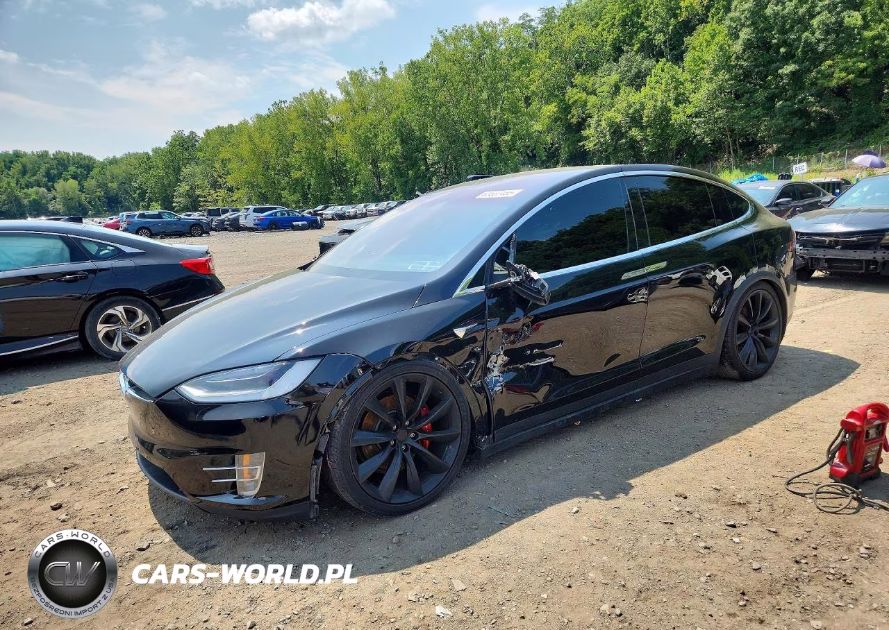 2017 Tesla Model X VIN:5YJXCBE42HF051851 - 1
