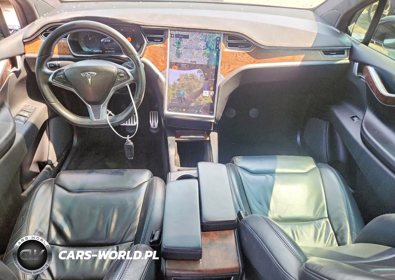 2017 Tesla Model X VIN:5YJXCBE42HF051851 - 8