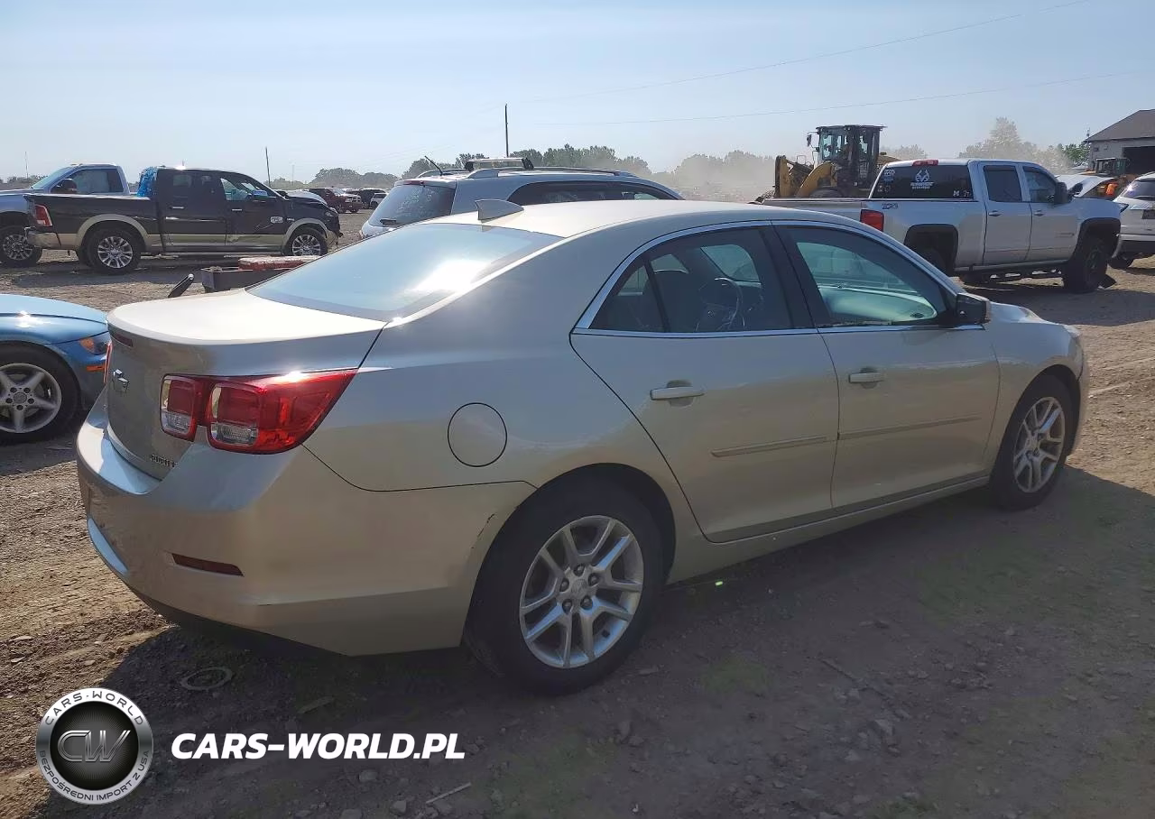 2015 Chevrolet Malibu 1Lt VIN:1G11C5SL1FF287833 - 3