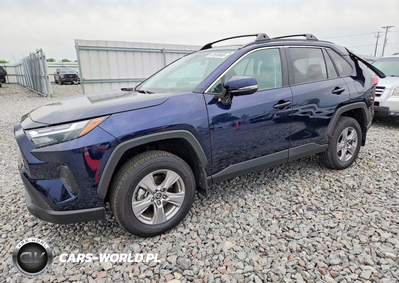 2025 Toyota Rav4 Xle – zdjęcie 1 z 13