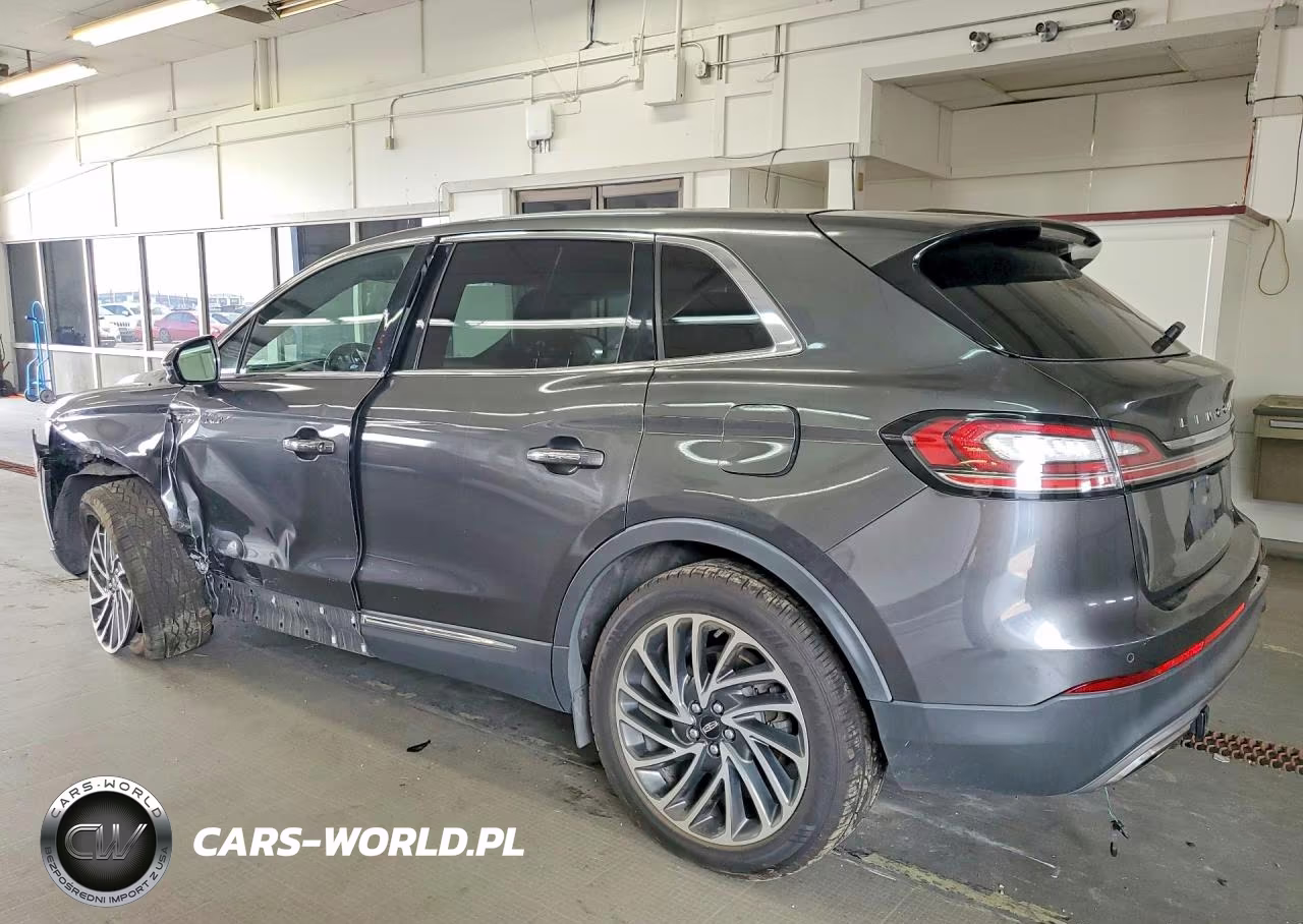 2019 Lincoln Nautilus Reserve VIN:2LMPJ8L9XKBL66506 - 2