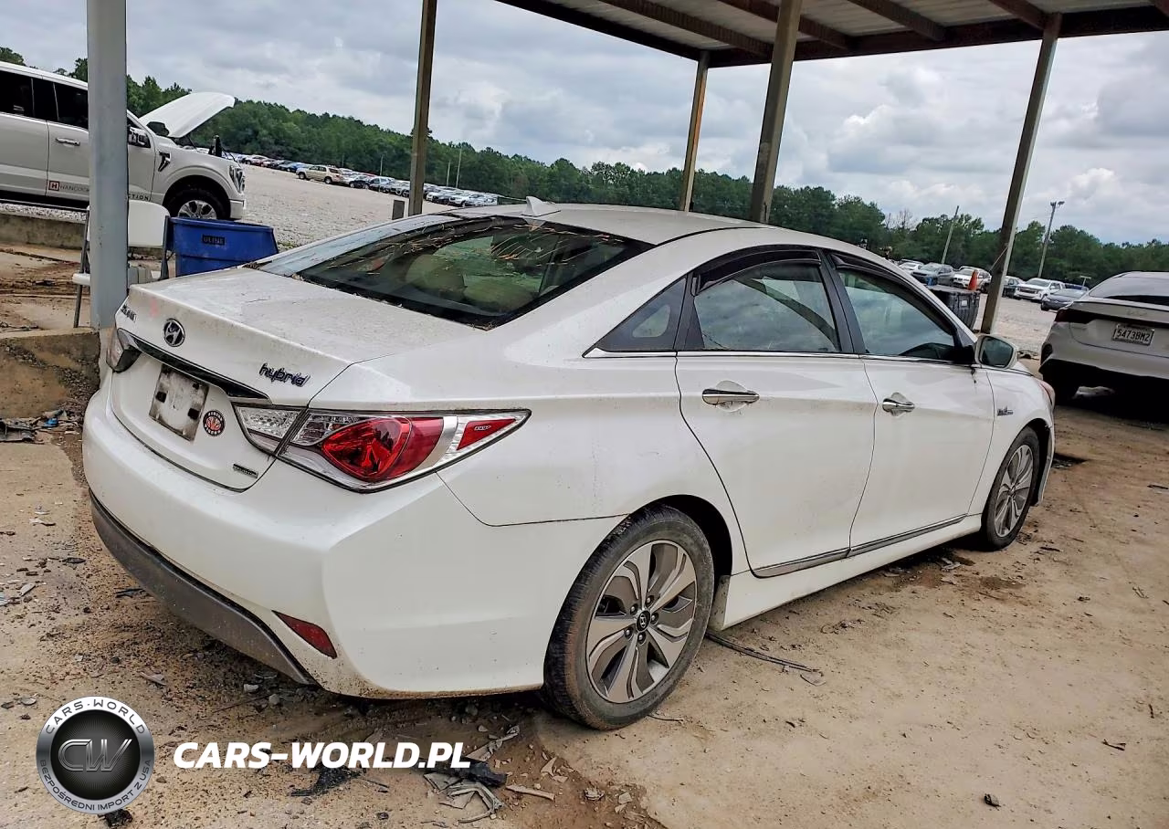 2013 Hyundai Sonata Hybrid VIN:KMHEC4A47DA074209 - 3