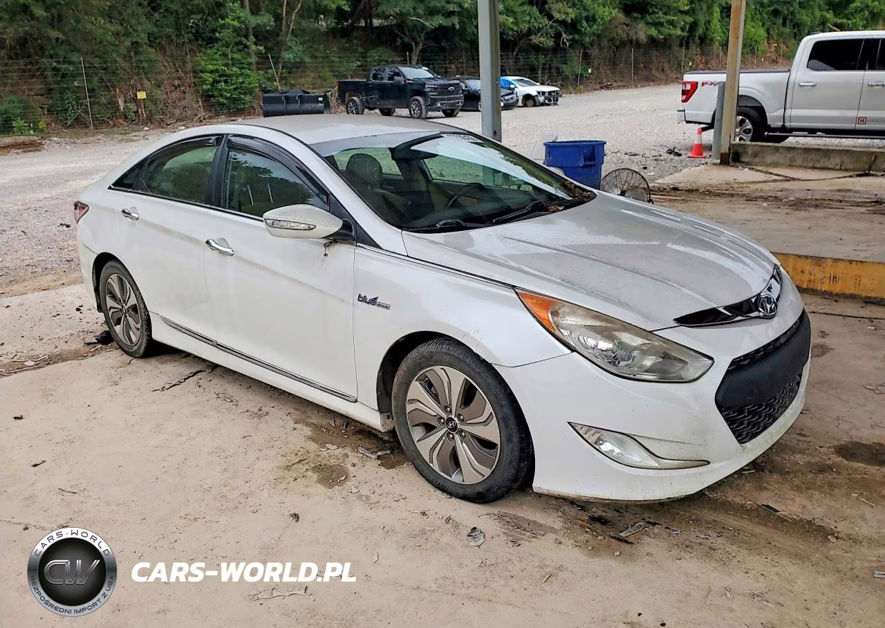 2013 Hyundai Sonata Hybrid VIN:KMHEC4A47DA074209 - 4